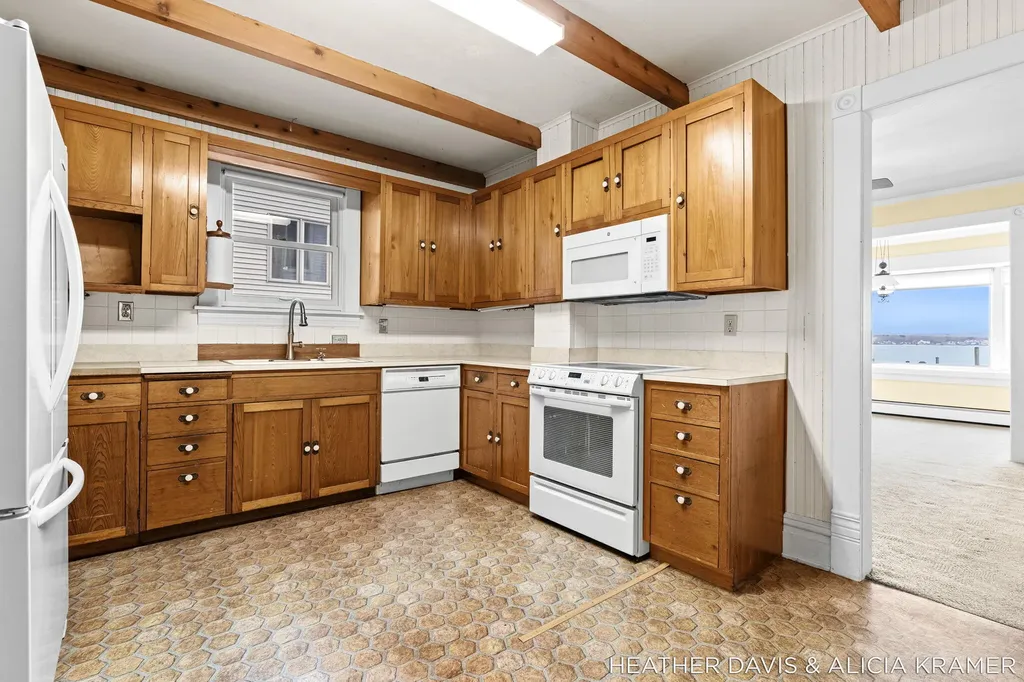 1755 South Shore Drive Park Township MI 49423
