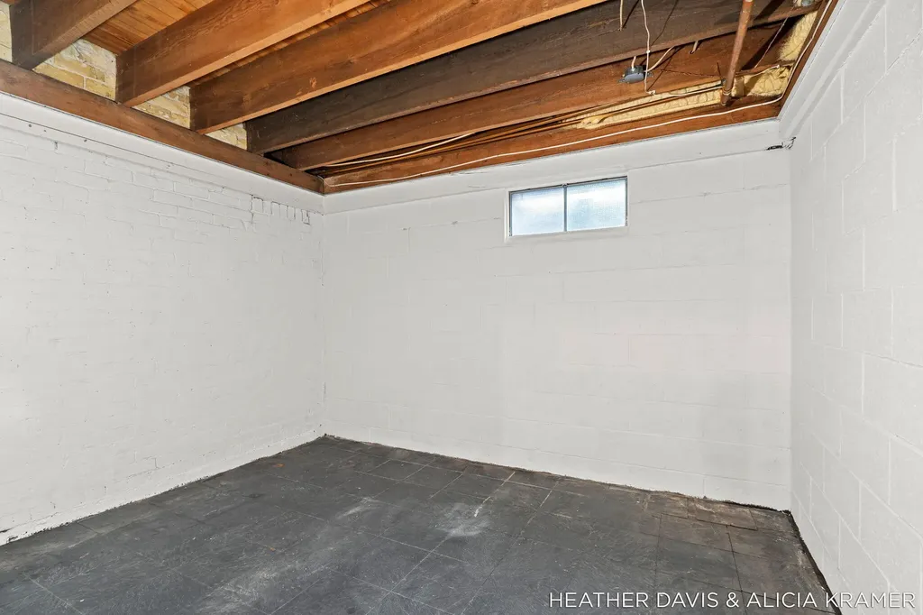 1755 South Shore Drive Park Township MI 49423
