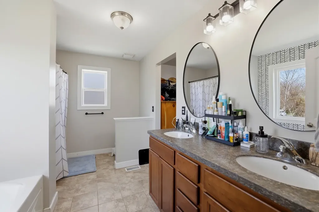 2384 Byerley Drive Fruitport Charter Township MI 49444