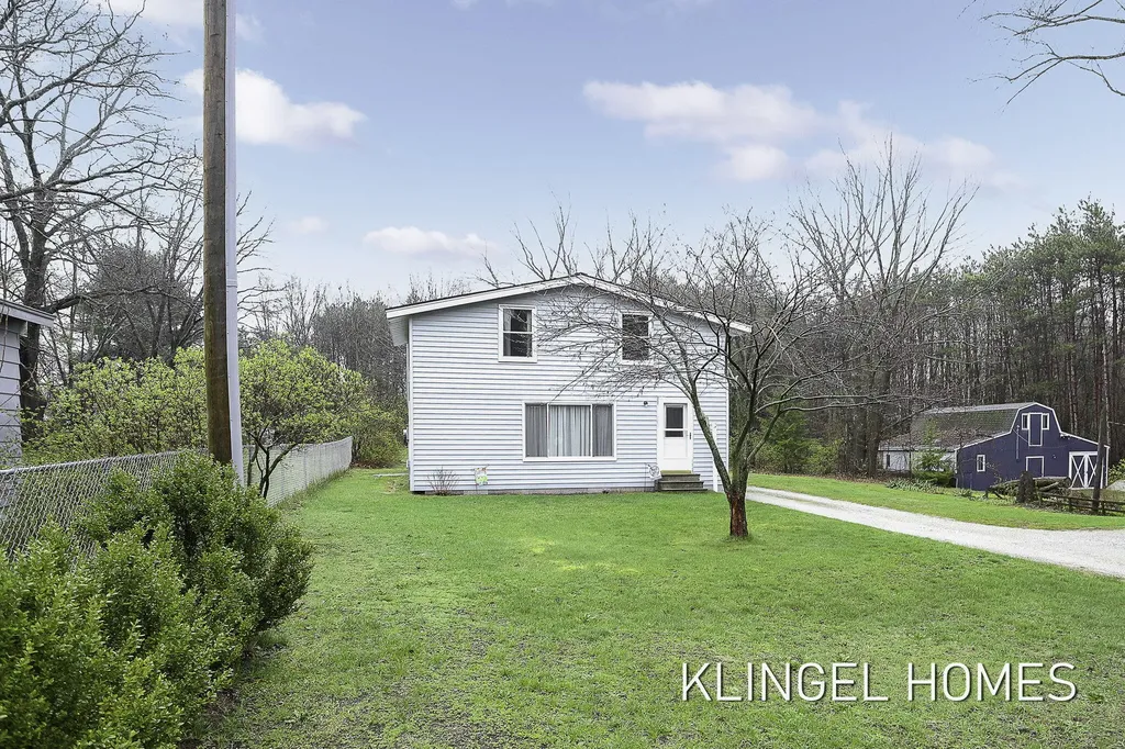 3450 Sheridan Drive Fruitport Charter Township MI 49444