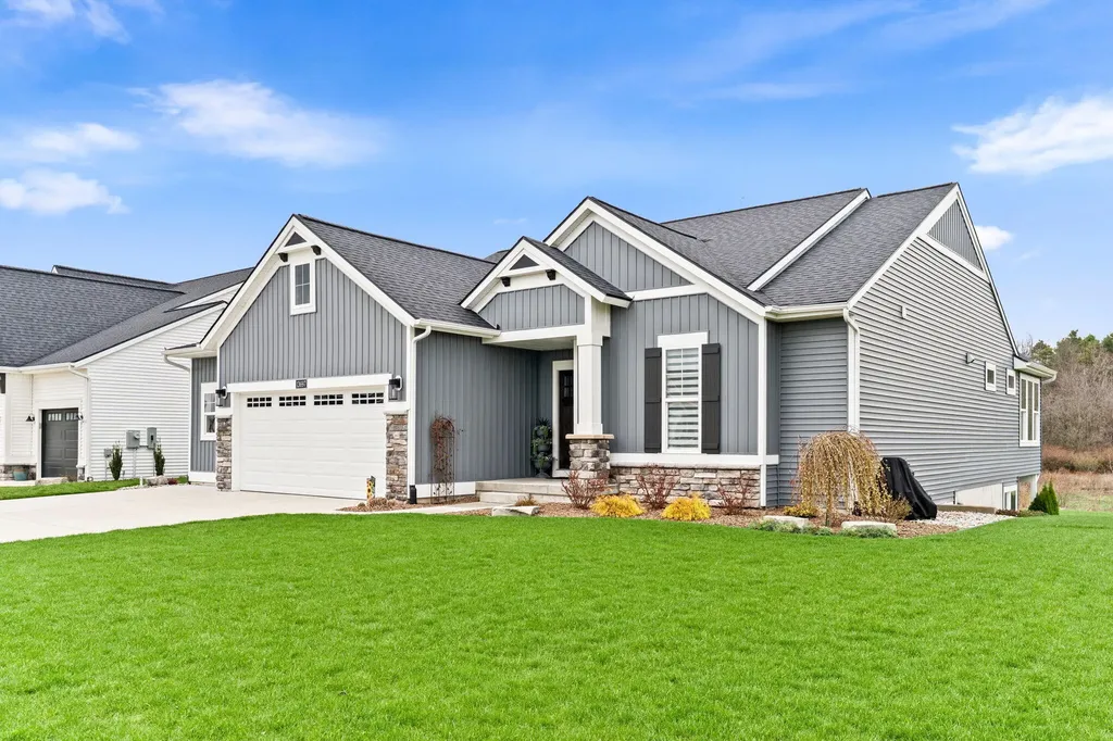13697 Harrington Landing Holland Charter Township MI 49424