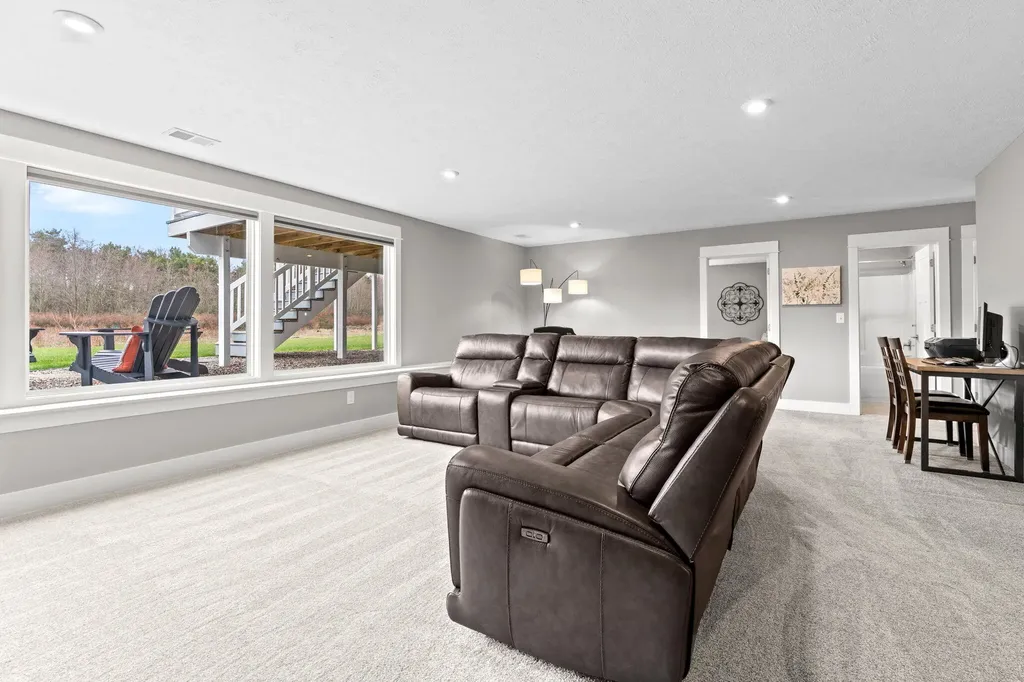 13697 Harrington Landing Holland Charter Township MI 49424