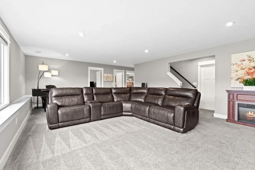 13697 Harrington Landing Holland Charter Township MI 49424
