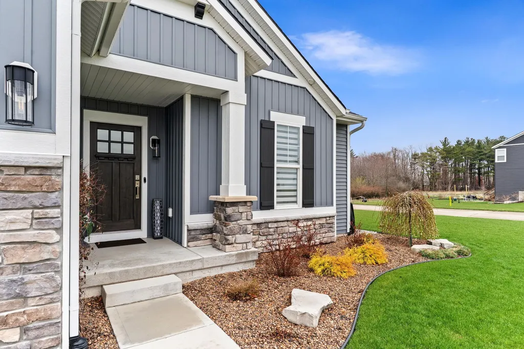 13697 Harrington Landing Holland Charter Township MI 49424