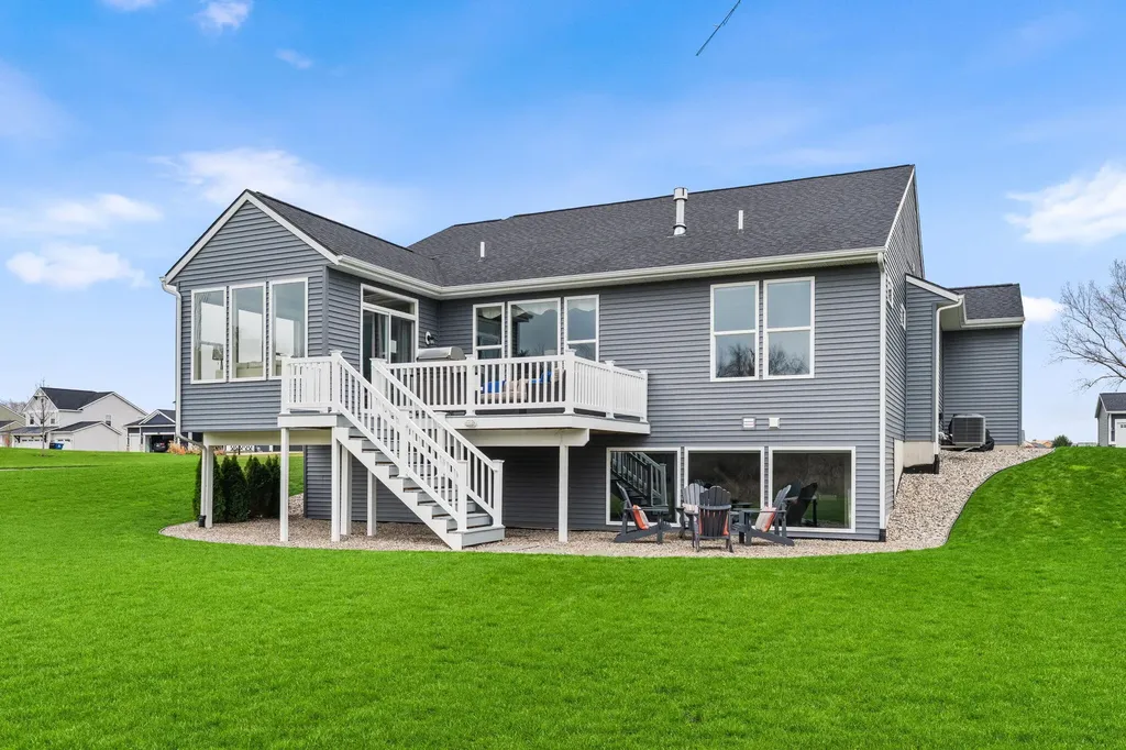 13697 Harrington Landing Holland Charter Township MI 49424