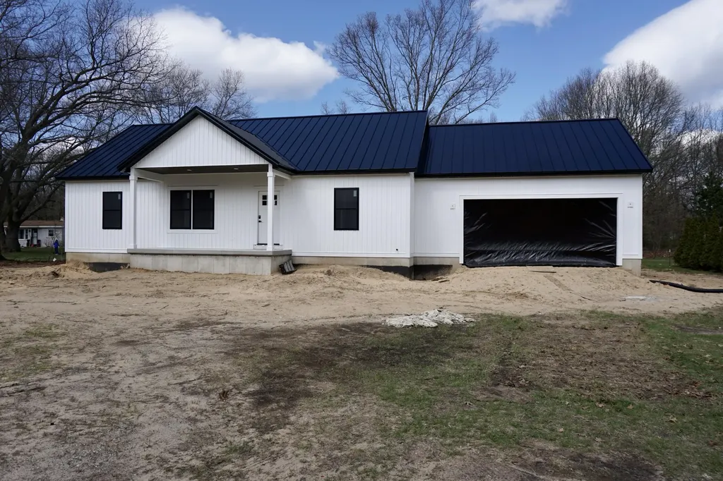 2336 Macarthur Road Muskegon Charter Township MI 49442