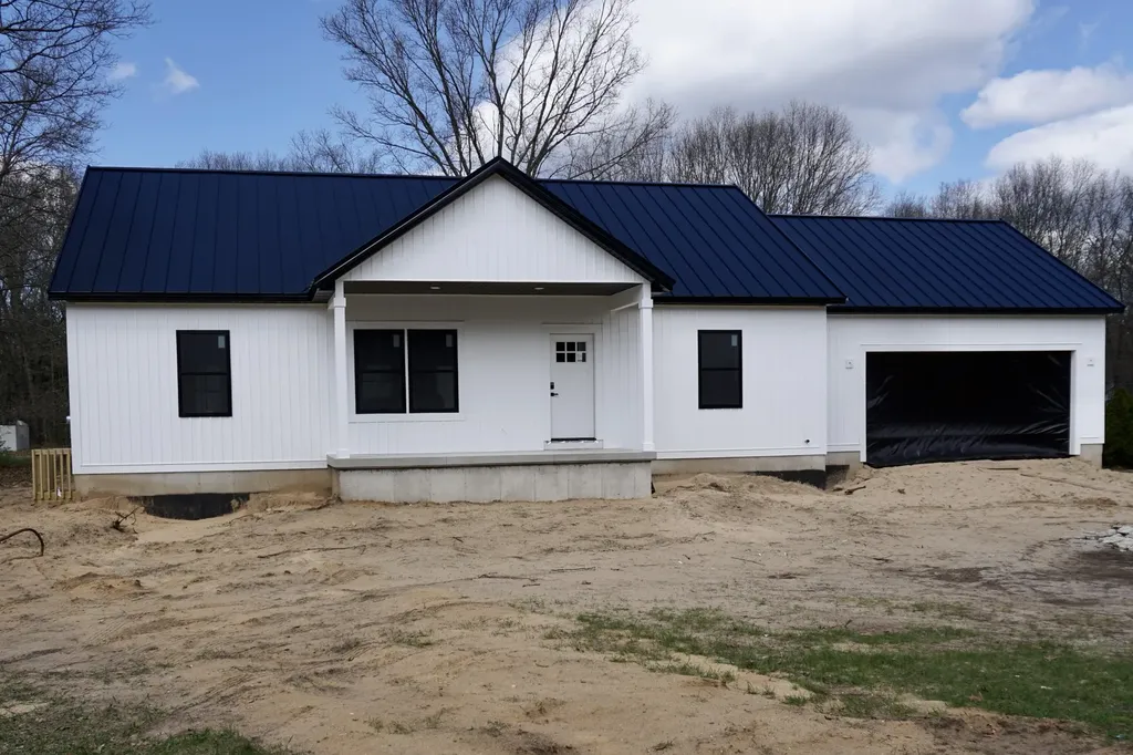 2336 Macarthur Road Muskegon Charter Township MI 49442