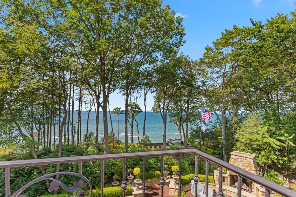 4076 Fiddlers Way Laketown Township MI 49423