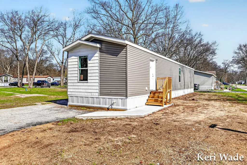2359 Maple Street Cedar Creek Township MI 49457