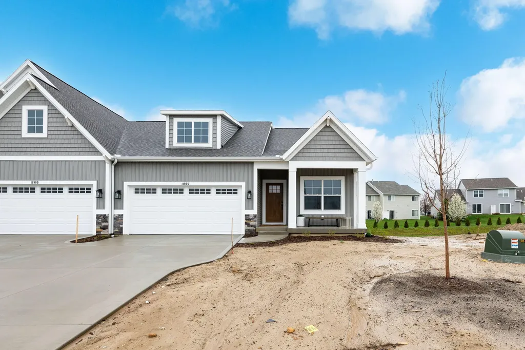 11905 Smithfield Drive Holland Charter Township MI 49424