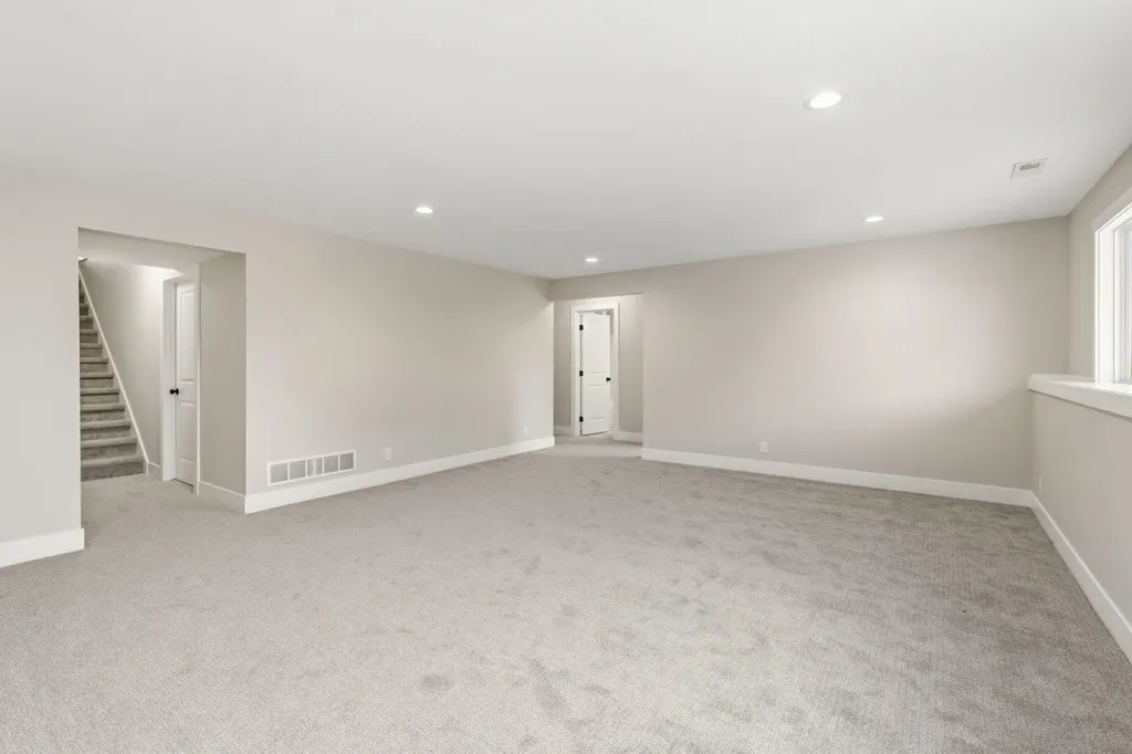 11905 Smithfield Drive Holland Charter Township MI 49424