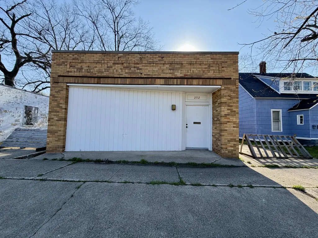 2712 Seventh Street Muskegon Heights City MI 49444