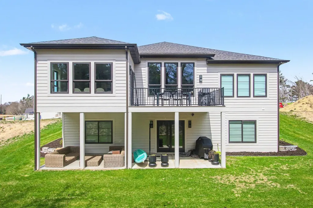 2897 Duneside Trail Muskegon City MI 49441