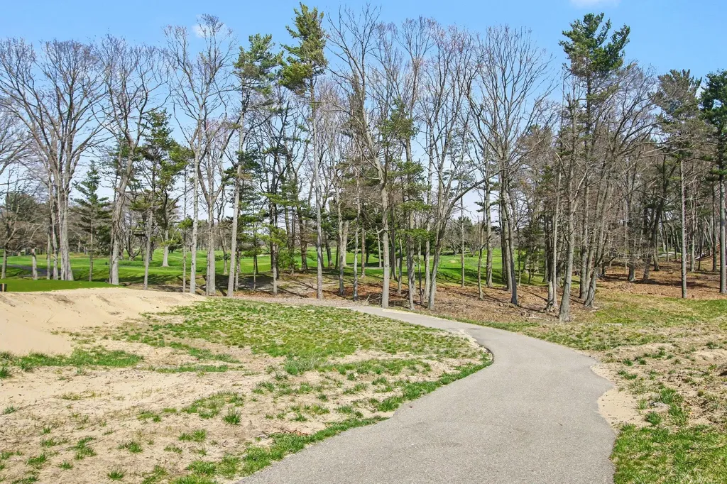 2897 Duneside Trail Muskegon City MI 49441