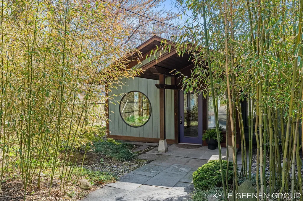 1140 Marigold Lane Park Township MI 49424