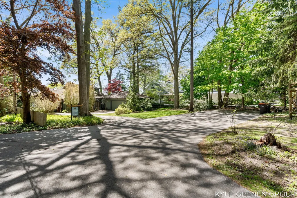 1140 Marigold Lane Park Township MI 49424