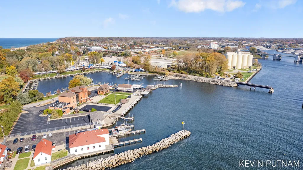 103 N Pier Street St. Joseph City MI 49085