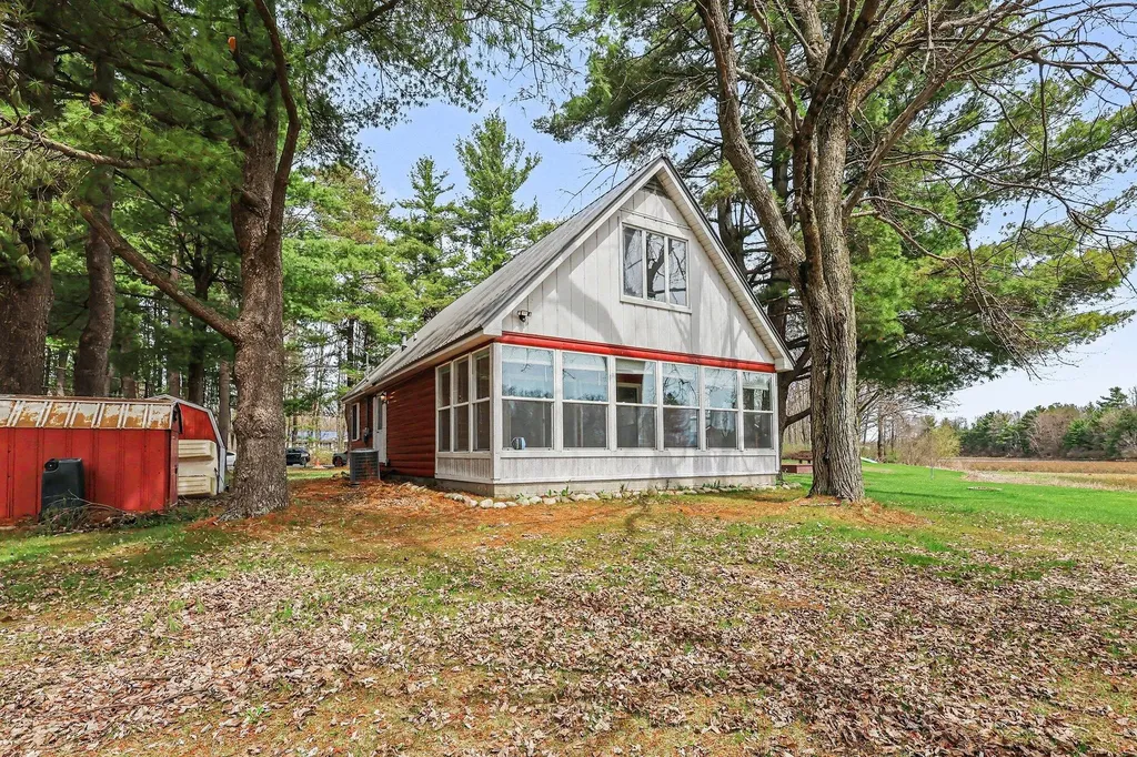 1556 E James Street White Cloud City MI 49349