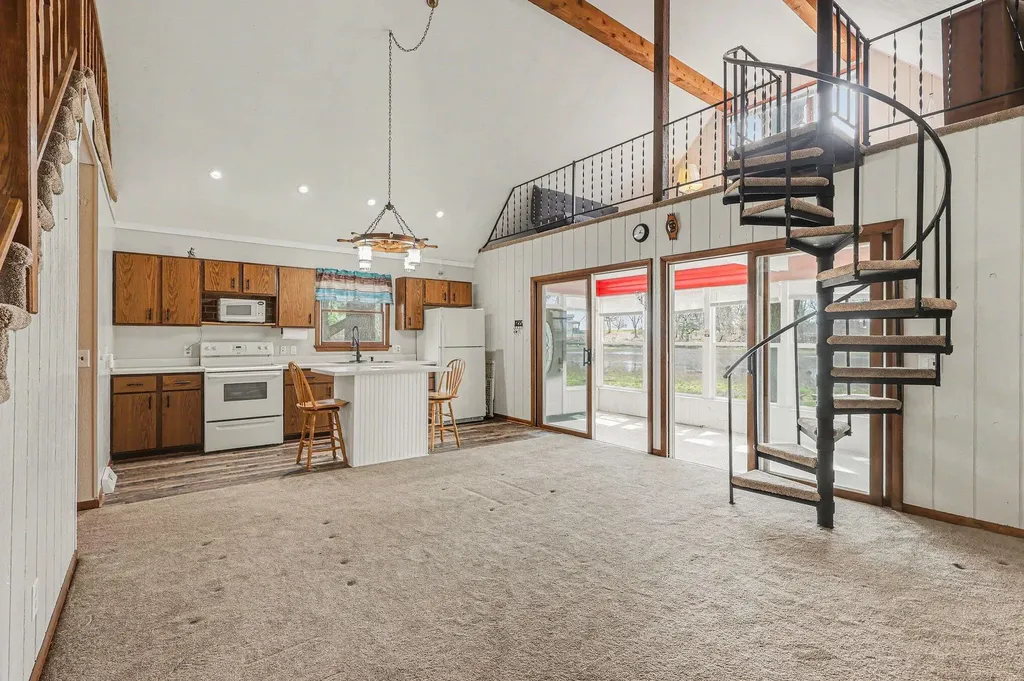 1556 E James Street White Cloud City MI 49349