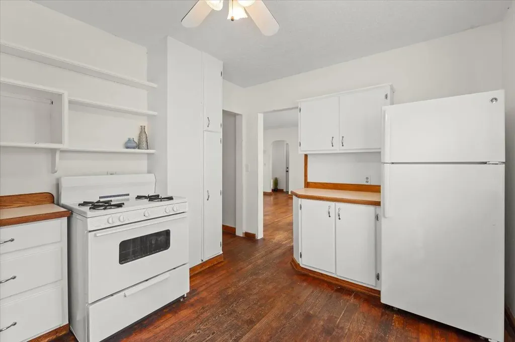 83 E South Avenue Unknown City MI 49421