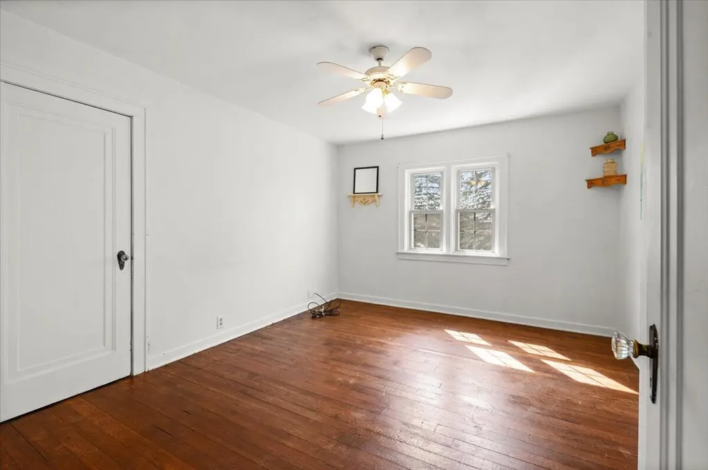 83 E South Avenue Unknown City MI 49421