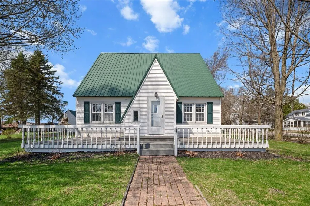 83 E South Avenue Unknown City MI 49421