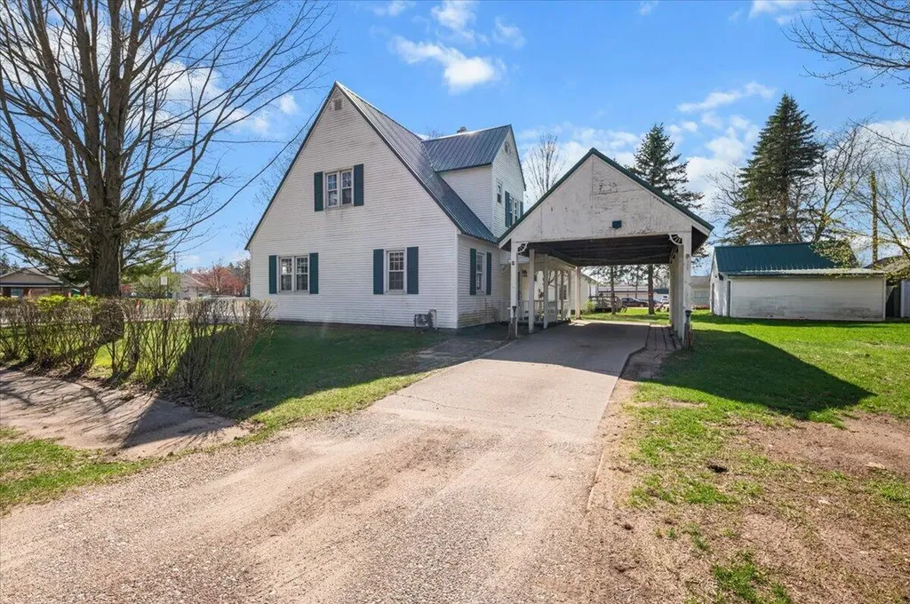 83 E South Avenue Unknown City MI 49421