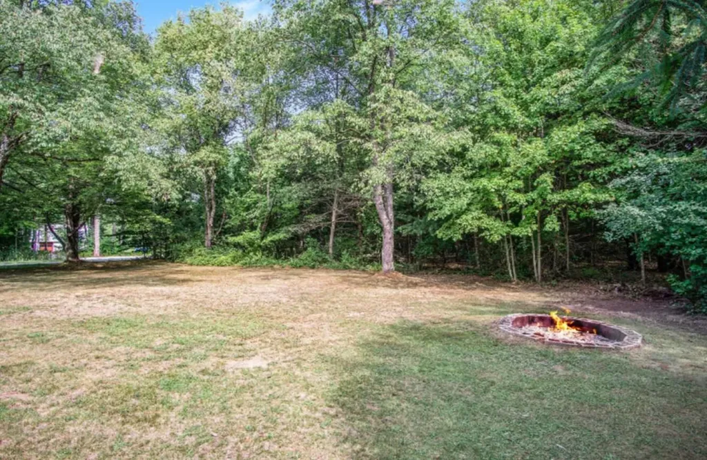 2467 Fenner Road Laketon Township MI 49445