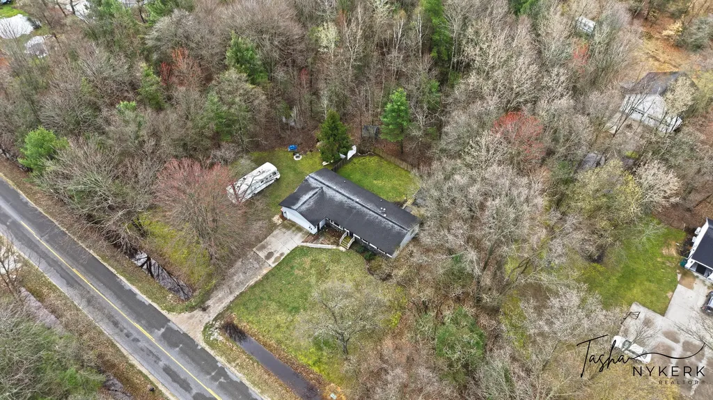 2467 Fenner Road Laketon Township MI 49445