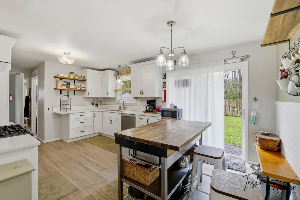 2467 Fenner Road Laketon Township MI 49445