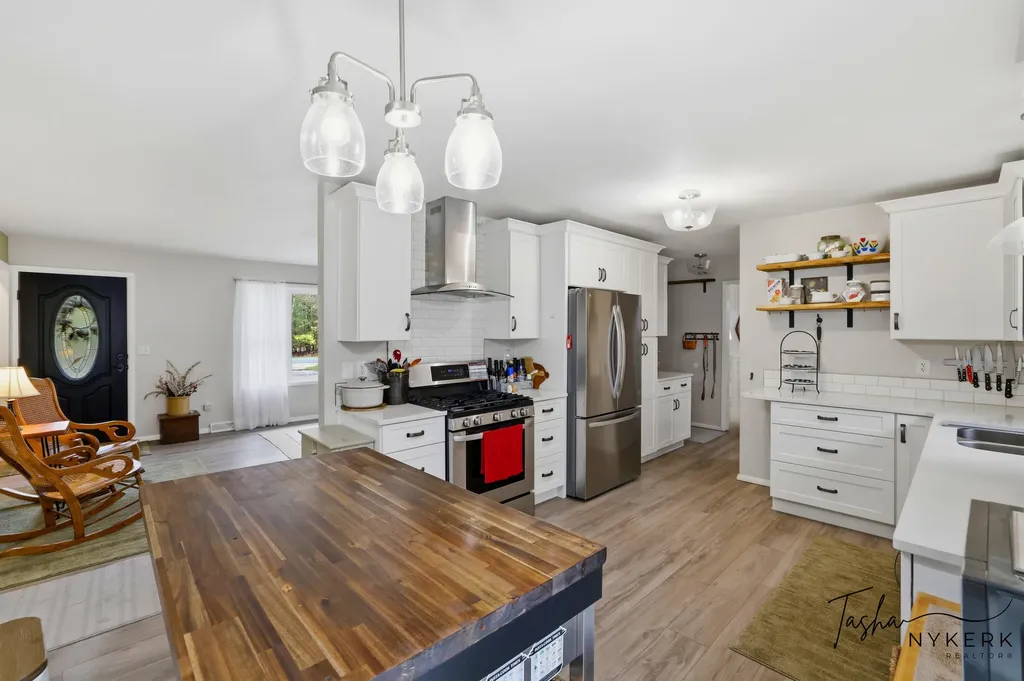 2467 Fenner Road Laketon Township MI 49445