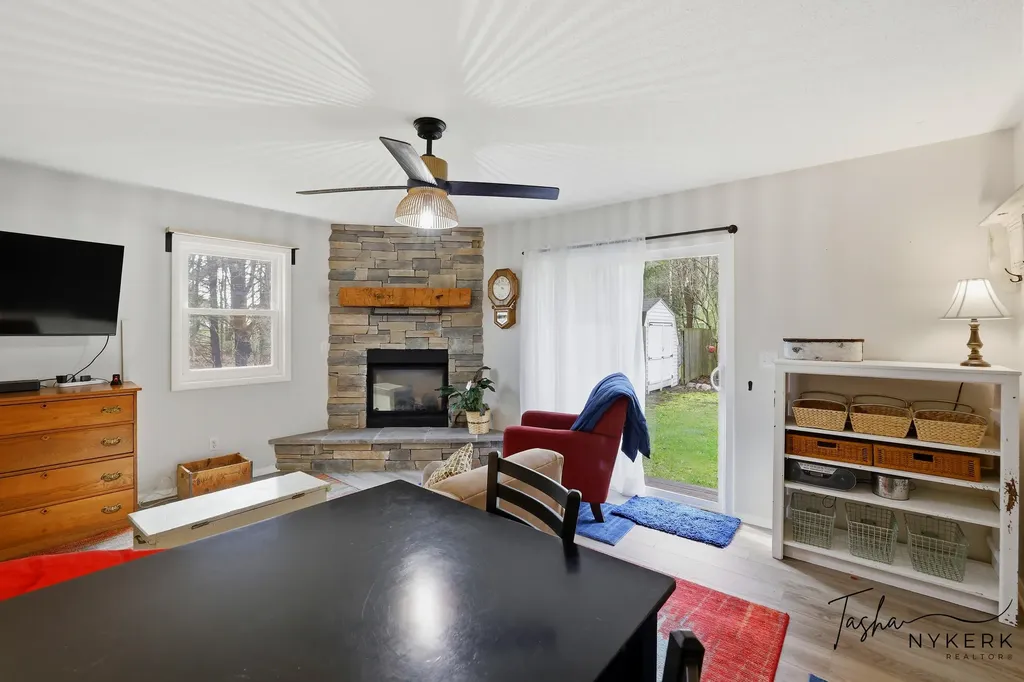 2467 Fenner Road Laketon Township MI 49445