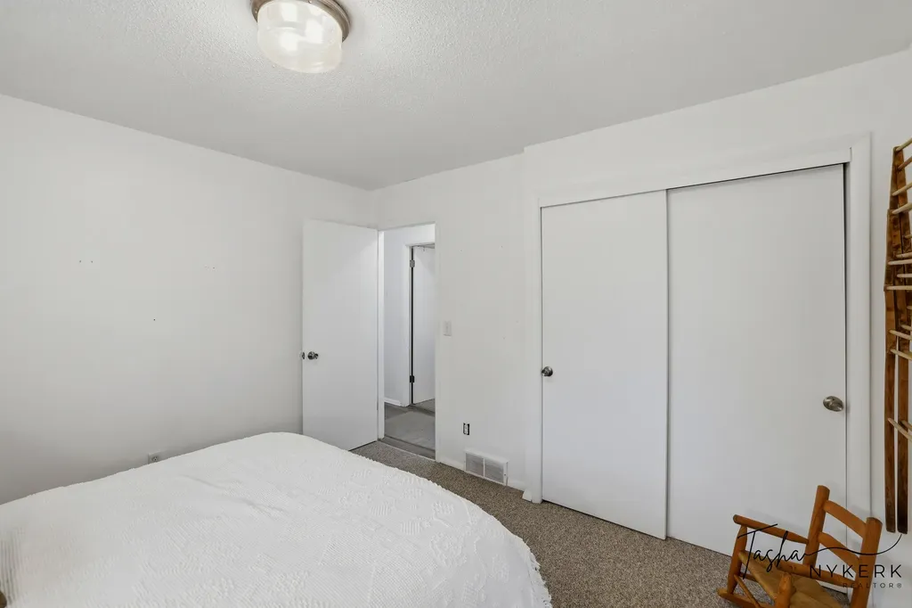 2467 Fenner Road Laketon Township MI 49445