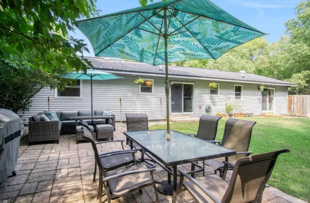 2467 Fenner Road Laketon Township MI 49445
