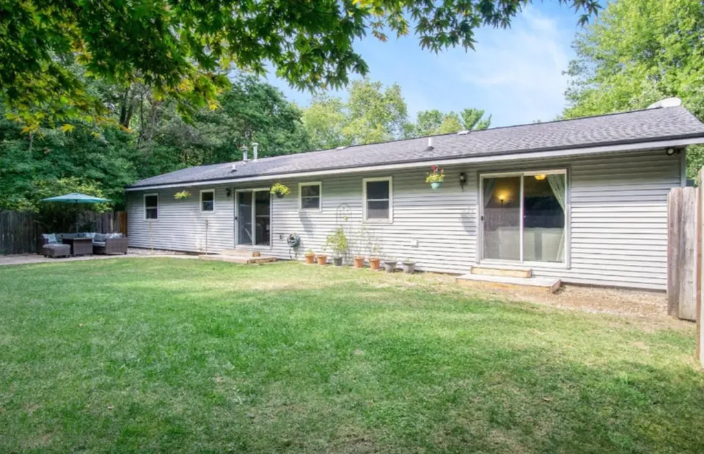2467 Fenner Road Laketon Township MI 49445