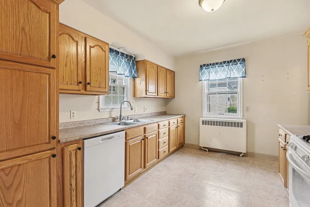 2129 Miner Avenue Muskegon City MI 49441