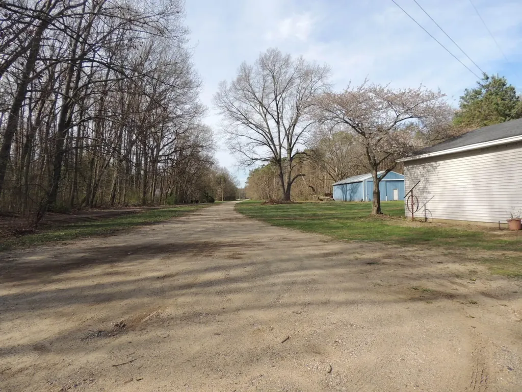6342 Old Allegan Road Saugatuck Township MI 49453