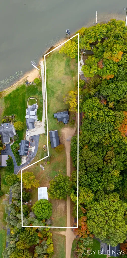 6342 Old Allegan Road Saugatuck Township MI 49453