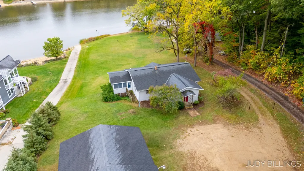 6342 Old Allegan Road Saugatuck Township MI 49453
