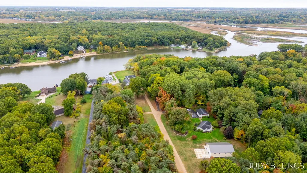 6342 Old Allegan Road Saugatuck Township MI 49453