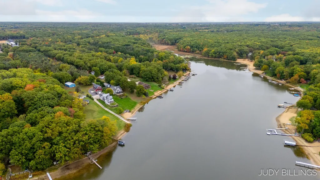 6342 Old Allegan Road Saugatuck Township MI 49453