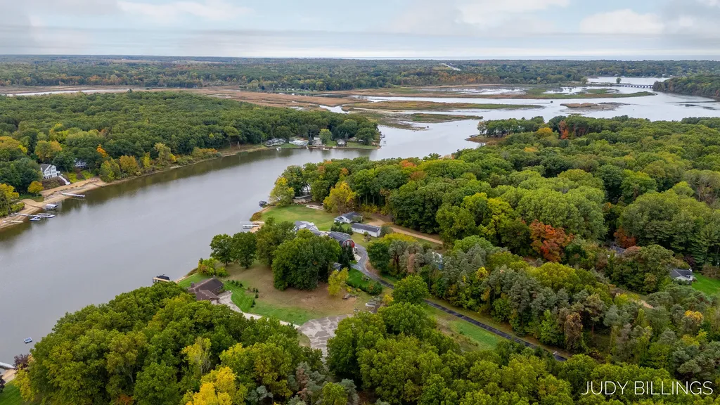 6342 Old Allegan Road Saugatuck Township MI 49453