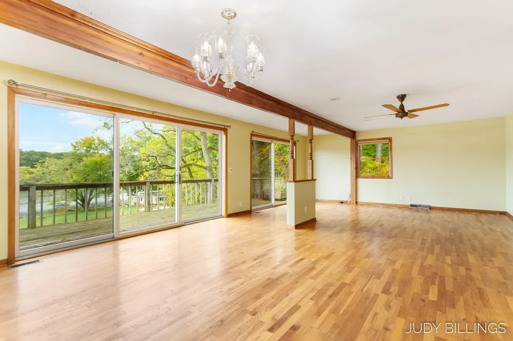6342 Old Allegan Road Saugatuck Township MI 49453