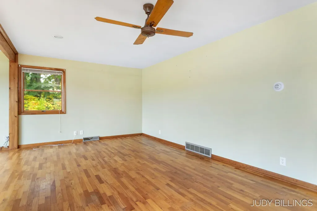6342 Old Allegan Road Saugatuck Township MI 49453