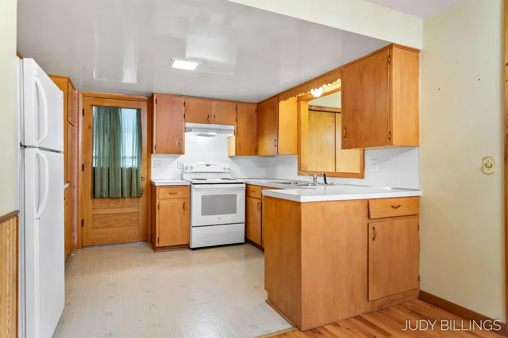 6342 Old Allegan Road Saugatuck Township MI 49453