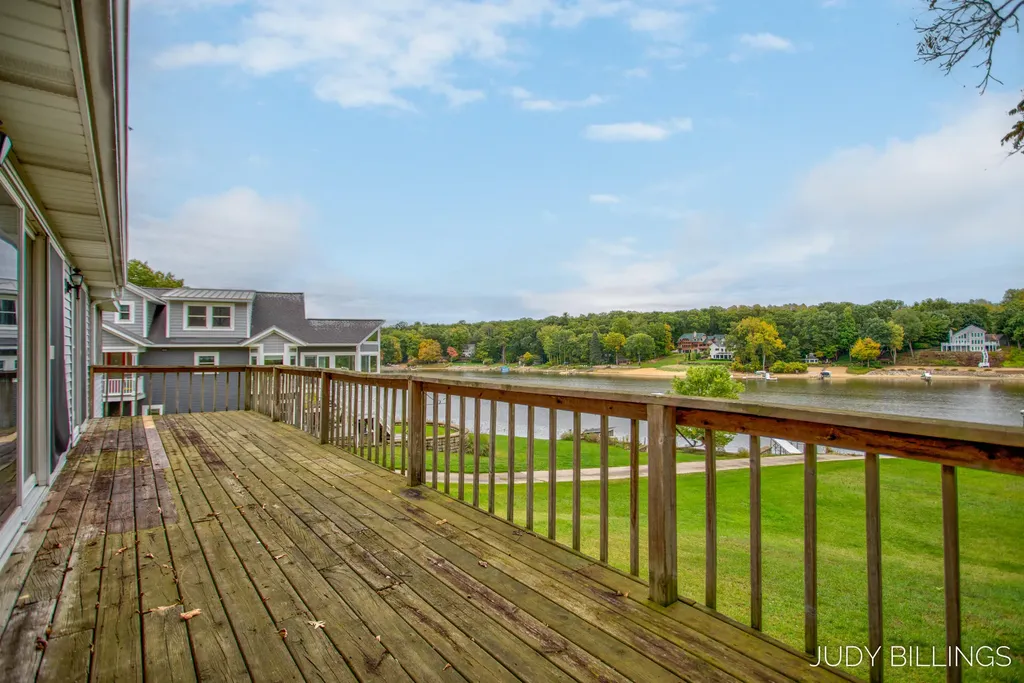 6342 Old Allegan Road Saugatuck Township MI 49453