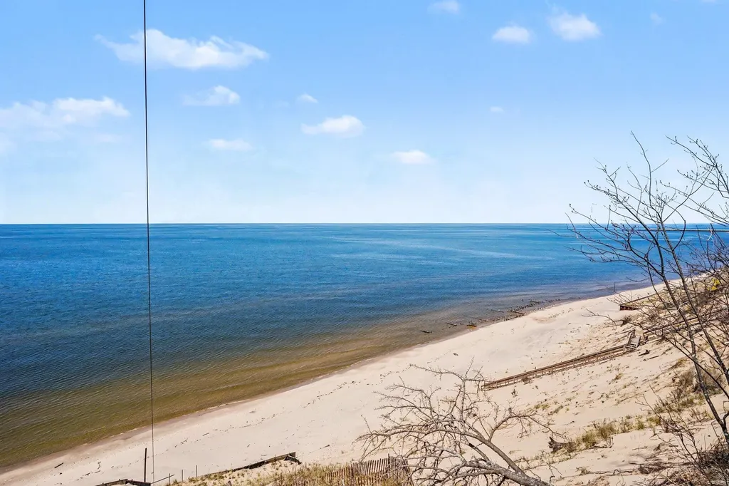6479 Lakeshore Avenue Port Sheldon Township MI 49460