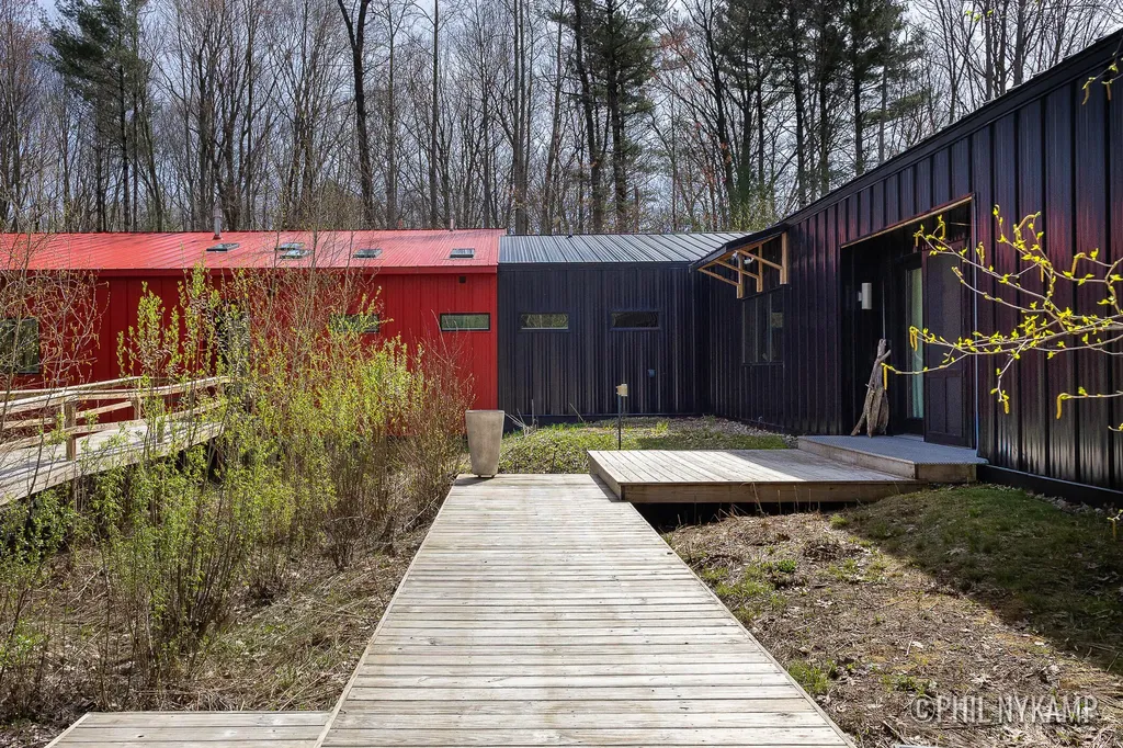5479 Liland Trace Manlius Township MI 49408