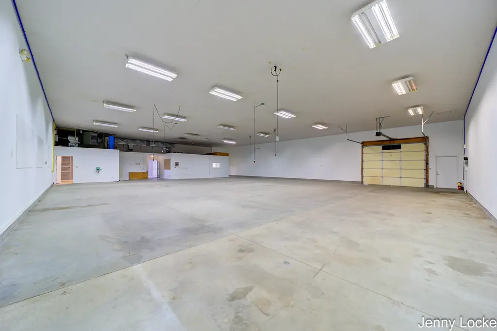 3015 S Brooks Road Fruitport Charter Township MI 49444