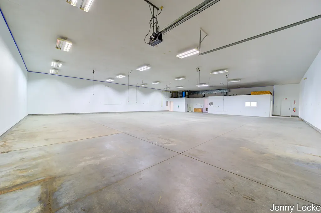 3015 S Brooks Road Fruitport Charter Township MI 49444